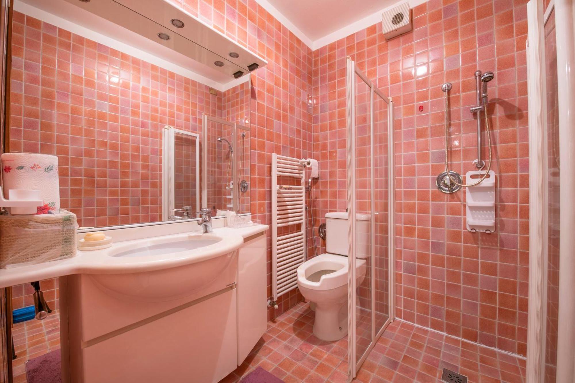 Residenza Impero Bezzecca Apartment เวโรนา ภายนอก รูปภาพ